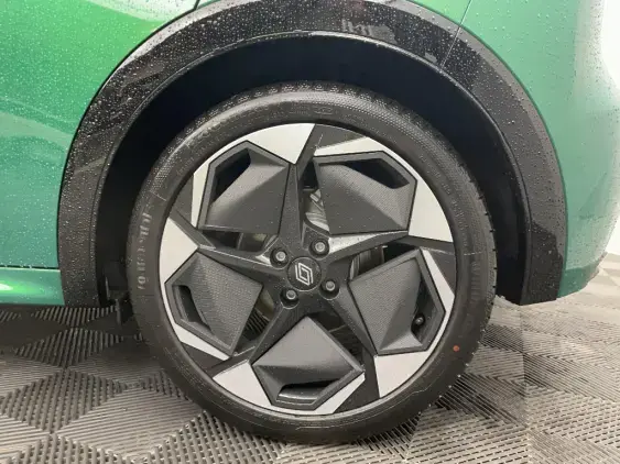 RENAULT CLIO VI - voiture de démonstration - Photo 24