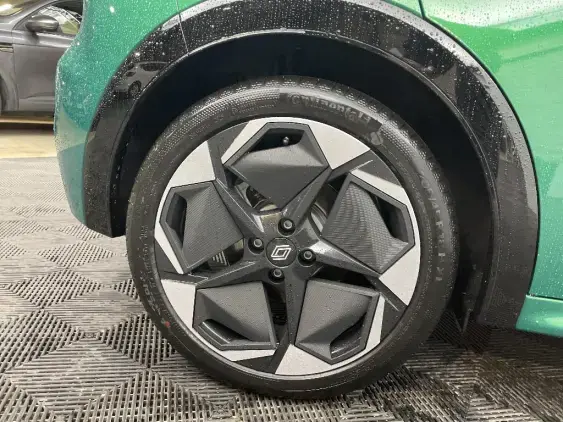 RENAULT CLIO VI - voiture de démonstration - Photo 25