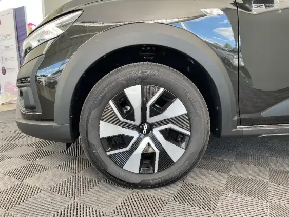 DACIA SANDERO III - voiture de démonstration - Photo 23