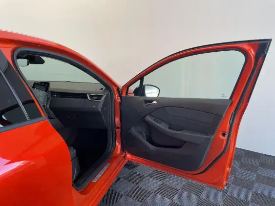 RENAULT CLIO V - voiture de démonstration - Photo 20