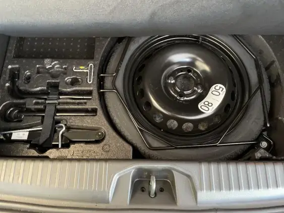 RENAULT CLIO V - voiture de démonstration - Photo 17