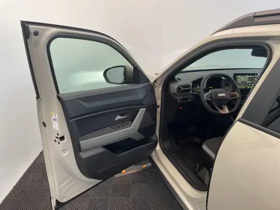 DACIA DUSTER III - voiture de démonstration - Photo 19