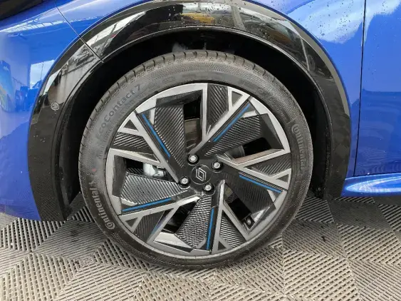 RENAULT CLIO VI - voiture de démonstration - Photo 22