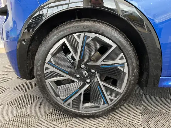 RENAULT CLIO VI - voiture de démonstration - Photo 24