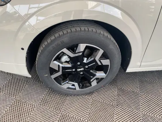 DACIA SANDERO III - voiture de démonstration - Photo 23