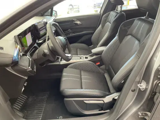 RENAULT CLIO VI - voiture de démonstration - Photo 17