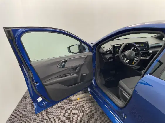 RENAULT CLIO VI - voiture de démonstration - Photo 19