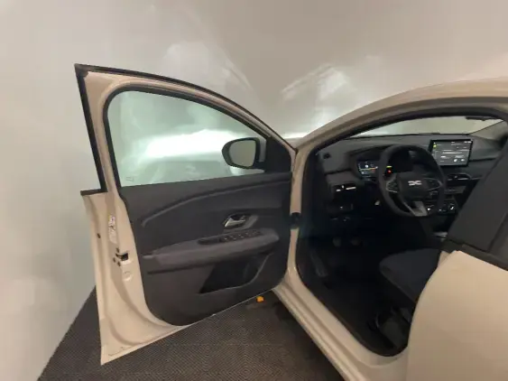 DACIA SANDERO III - voiture de démonstration - Photo 19