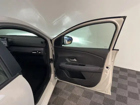 DACIA SANDERO III - voiture de démonstration - Photo 20