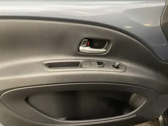 TOYOTA AYGO X - voiture de démonstration - Photo 19