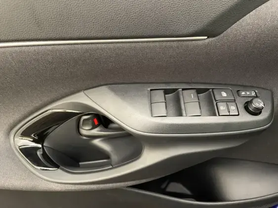 TOYOTA YARIS CROSS I - voiture de démonstration - Photo 17