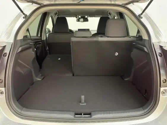 TOYOTA YARIS IV - voiture de démonstration - Photo 16