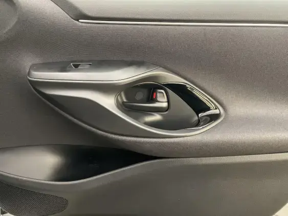 TOYOTA YARIS IV - voiture de démonstration - Photo 20