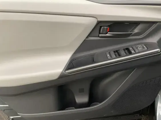 TOYOTA C-HR+ ELECTRIQUE II - voiture de démonstration - Photo 19