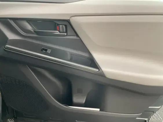 TOYOTA C-HR+ ELECTRIQUE II - voiture de démonstration - Photo 20