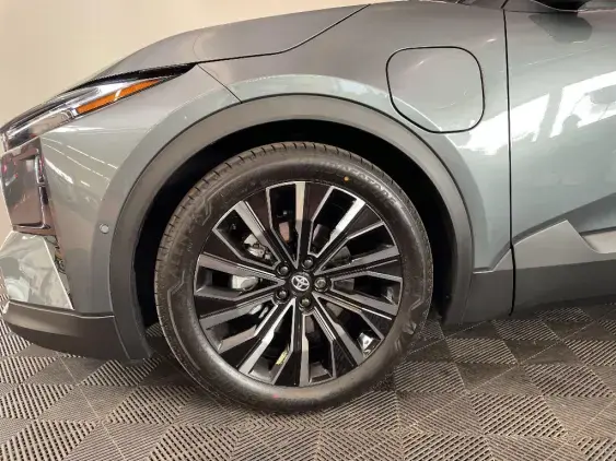 TOYOTA C-HR+ ELECTRIQUE II - voiture de démonstration - Photo 23