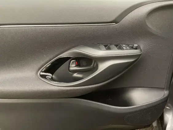 TOYOTA YARIS CROSS I - voiture de démonstration - Photo 19