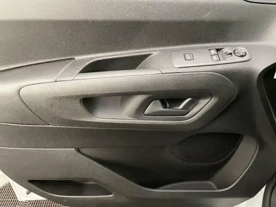 TOYOTA PROACE CITY - voiture de démonstration - Photo 19