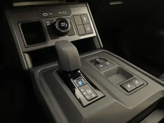 TOYOTA HILUX ELECTRIQUE IX - voiture de démonstration - Photo 17