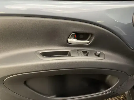 TOYOTA AYGO X - voiture de démonstration - Photo 19