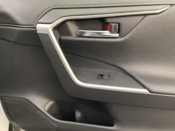 TOYOTA RAV4 V - voiture de démonstration - Photo 20