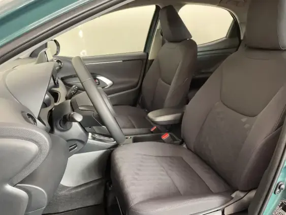 TOYOTA YARIS IV - voiture de démonstration - Photo 18