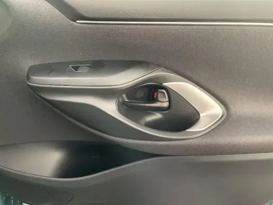 TOYOTA YARIS IV - voiture de démonstration - Photo 20