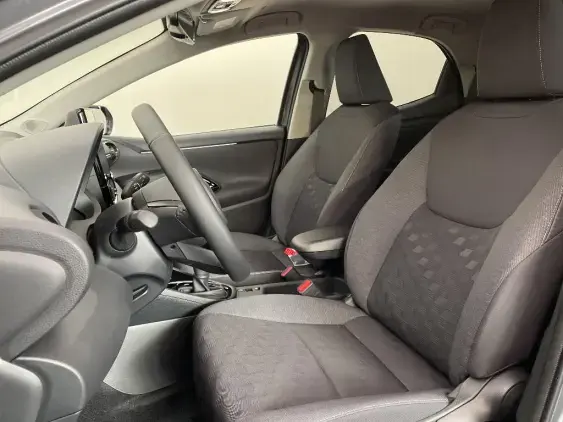 TOYOTA YARIS IV - voiture de démonstration - Photo 18