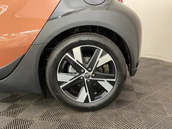 TOYOTA AYGO X - voiture de démonstration - Photo 24