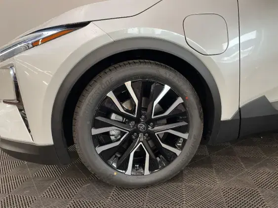 TOYOTA C-HR+ ELECTRIQUE II - voiture de démonstration - Photo 23