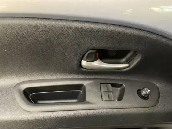 TOYOTA AYGO X - voiture de démonstration - Photo 17