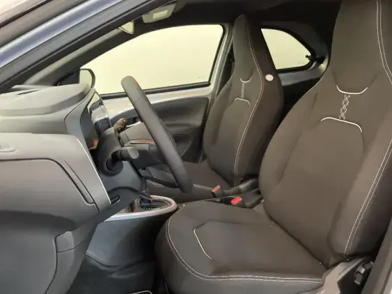 TOYOTA AYGO X - voiture de démonstration - Photo 18