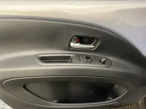 TOYOTA AYGO X - voiture de démonstration - Photo 19