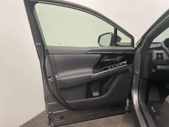 TOYOTA BZ4X - voiture de démonstration - Photo 19