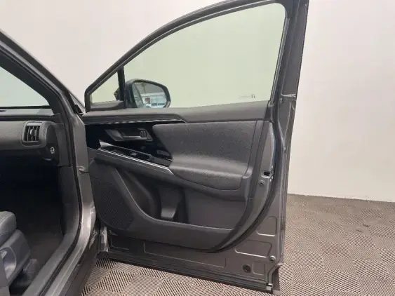 TOYOTA BZ4X - voiture de démonstration - Photo 20