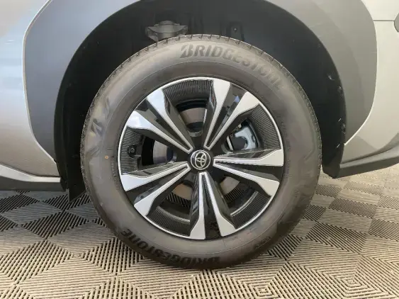 TOYOTA BZ4X - voiture de démonstration - Photo 24