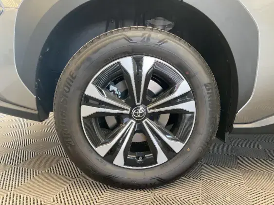 TOYOTA BZ4X - voiture de démonstration - Photo 25