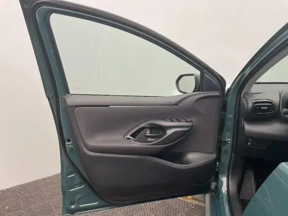 TOYOTA YARIS IV - voiture de démonstration - Photo 19