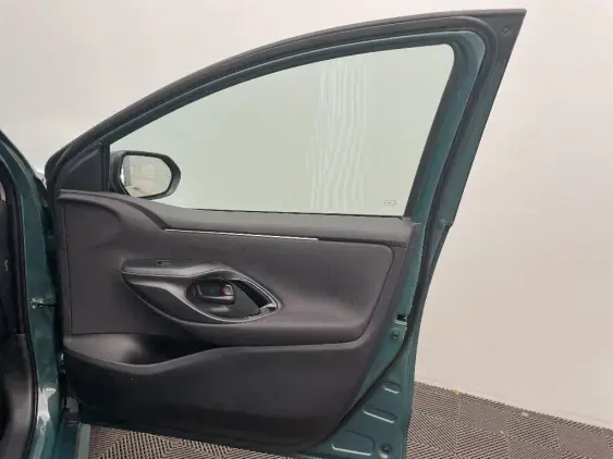 TOYOTA YARIS IV - voiture de démonstration - Photo 20