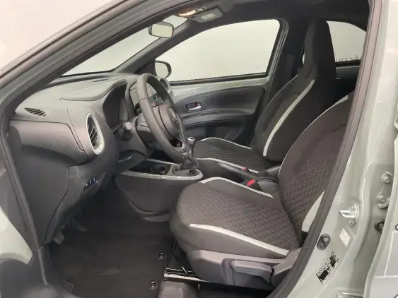 TOYOTA AYGO X - voiture de démonstration - Photo 18
