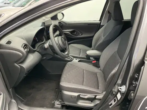 TOYOTA YARIS IV - voiture de démonstration - Photo 18