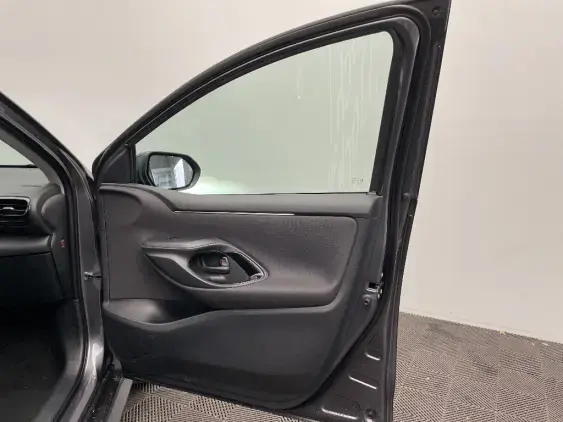 TOYOTA YARIS IV - voiture de démonstration - Photo 20