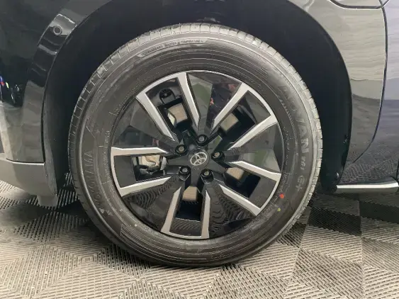 TOYOTA BZ4X - voiture de démonstration - Photo 23