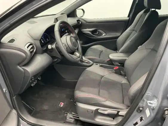 TOYOTA YARIS IV - voiture de démonstration - Photo 18