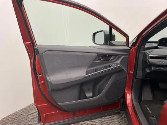 TOYOTA C-HR+ ELECTRIQUE II - voiture de démonstration - Photo 18