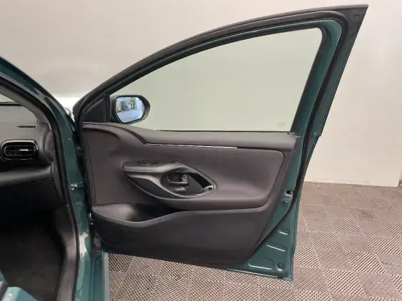 TOYOTA YARIS IV - voiture de démonstration - Photo 20