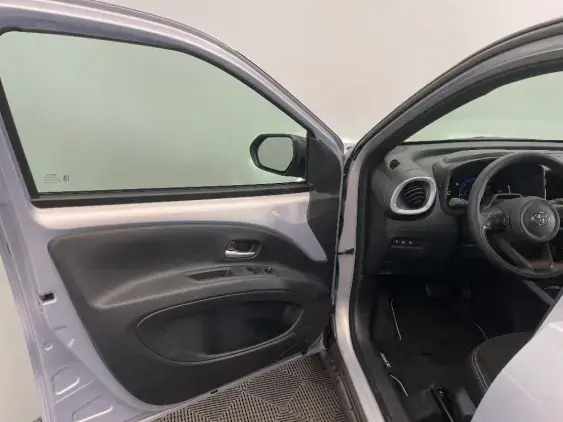 TOYOTA AYGO X - voiture de démonstration - Photo 19