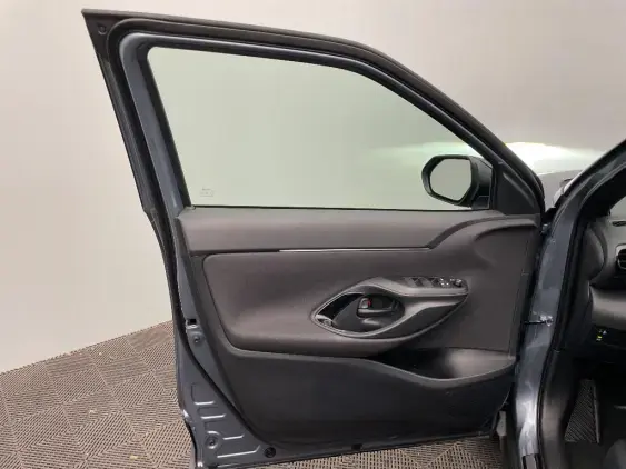 TOYOTA YARIS CROSS - voiture de démonstration - Photo 18