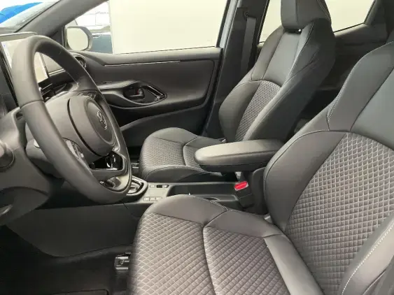TOYOTA YARIS IV - voiture de démonstration - Photo 18