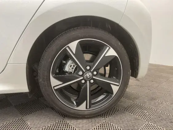 TOYOTA YARIS IV - voiture de démonstration - Photo 24